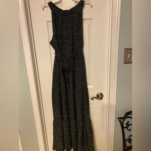 Black and white halter maxi dress size 2XL